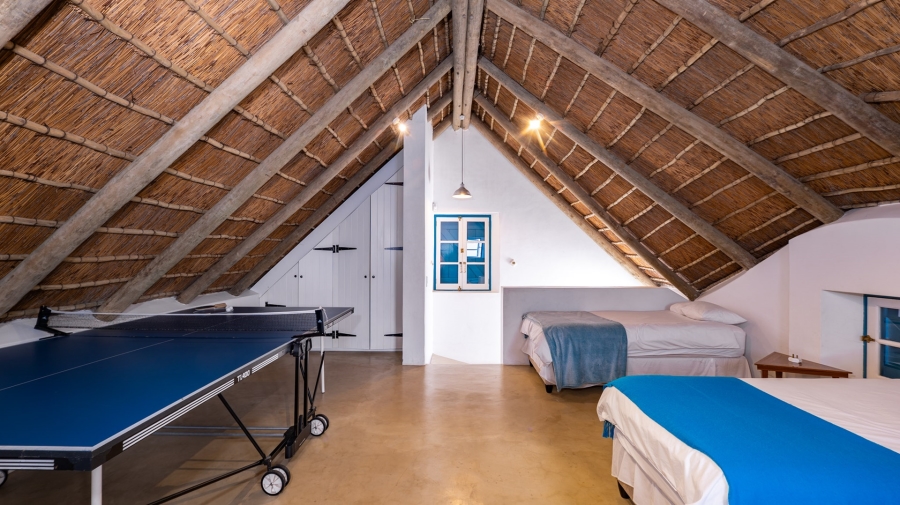 6 Bedroom Property for Sale in Struisbaai Western Cape